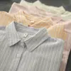 Unas Gotas de Lluvia Estilo Coreano Japonés Viajero Literario Minimalista Versátil Tela Oxford Rayada Camisa Colorida para Mujer Para Superponer