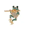 Broche Flauta de Sapo Moda Alto Padrão Luxo Leve Acessórios para Roupas Masculinas e Femininas Animal Fofo Broche de Diamante Corsage