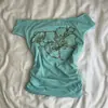 Camiseta de estética Y2K con diseño floral de pedrería, hombros descubiertos, fruncida en la cintura, pura deseo, corte ajustado, camiseta básica de chica hot para mujer