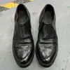 Zapatos de Cuero Negros Hechos a Mano para Hombre, Mocasines Slip-On Cosidos, Zapatos Derby de Punta Fina, Zapatos Wizard Arrugados con Punta Elevada, Modernos