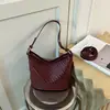 Bolso cubo muy elegante y moderno con un ambiente relajado, gran capacidad, diseño de nicho, adecuado para ir al trabajo, bolso simple de hombro o para llevar debajo del brazo