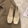 Sapatilhas Femininas de Salto Baixo 2026 Outono Novo Estilo Suave Estilo Francês para a Noite Sola Macia Modernas Versáteis Mocassins de Calçar