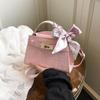 Bolso de Mano Versátil de Moda Bolso Kelly 2025 Verano Patrón de Piedra Diseño de Cerradura Bolso de Hombro Pañuelo de Seda Bolso Cruzado Elegante