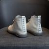 Botas Curtas, Tamanho Grande 42 para Mulheres, Estilo Outono e Inverno 2026, Sapatos de Cano Alto Tramados, Versáteis Casuais, Solado de Borracha Macio, Sapatos Brancos, Botas Martin