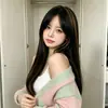 Ventas en vivo: Postizo de seda mate para cubrir canas, cabello largo y liso con flequillo de aire, sección superior con mechas, redecilla rosa, producto del fabricante