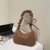 Bolsa de Ombro Plissada Estampa de Leopardo para Mulheres 2026 Nova Moda Retrô Bolsa de Ombro Leve Versátil Bolsa de Mão Casual para Mulheres