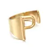 Anillo con letra 26 de acero inoxidable bañado en oro de 18 quilates de temperamento transfronterizo europeo y americano para mujer, anillo de letra inglesa de moda con apertura de acero de titanio