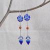 Pendientes de peonía azul quemada de plata de ley S925 estilo étnico vintage de Golden Deer King para mujer, pendientes largos de cloisonné rojo del sur
