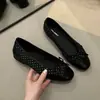Zapatos de abuela retro estilo francés con lazo, suela blanda, para mujer, 2026, nuevos zapatos planos de lunares estilo hada, de nicho