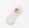 Nuevos calcetines invisibles para hombre de color liso para primavera y verano, transpirables, absorbentes de sudor, silicona, calcetines invisibles para hombre, calcetines lisos de corte bajo, venta al por mayor
