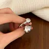 Anillo de Bola de Metal de Diseño de Personalidad de Moda Versátil Exquisito Transfronterizo Europeo y Americano Joyería de Temperamento de Lujo Ligero de Gama Alta