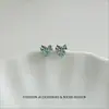 Coleção de Liquidação de Joias de Cobre Banhadas a Ouro para Atacado: Brincos Exagerados para o Dia a Dia, Brincos Estilo Levemente Luxuosos, Colares, Pulseiras, Anéis