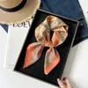 Lenço de Seda Estampado Castanha Cross70 Seda Falsa Lenço de Cabeça Estilo Rua Europeu e Americano Versátil Amarrilho de Cintura Cinto Lenço Quadrado Atacado