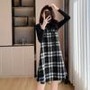 Foto Real de Artículos en Stock: Conjunto de Dos Piezas para Tallas Petite: Vestido de Tirantes de Lana a Cuadros Vintage con Cuello en V Otoño/Invierno 2026 + Suéter