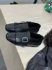Couro de Vaca ~ Estilo Retrô Britânico Fivela com Franja Sapatos Pequenos de Couro para Mulheres 2025 Novos Sapatos Baixos Brogues Mocassins Sapatos Versáteis