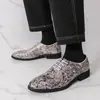 Zapatos de Hombre Transfronterizos, Zapatos de Cuero Formales de Negocios con Estampado de Talla Grande, Zapatos Casuales de Talla Grande para Hombre, Zapatos Pequeños de Cuero Versátiles Retro de Comercio Exterior para Hombre