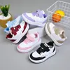 Tênis Baixo Infantil, Respirável e Resistente ao Desgaste, Sapatos Esportivos para Meninos, Casuais e Versáteis, Sapatilhas Infantis para Todas as Estações, Calçados Infantis Médios e Grandes