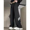 Calça corta-vento esportiva de outono masculina, estilo americano, para atividades ao ar livre e caminhada, calça reta com cordão, design listrado estilo coreano