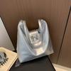 Este ano popular moda borboleta elemento tote bag 2024 novo lazer grande capacidade commuter ombro mochila bolsa feminina