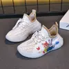 Zapatos Deportivos de Malla Transpirable para Niños 2026 Primavera y Otoño Zapatos Ligeros de Malla Fly-Knit para Niños Zapatos de Correr para Niñas
