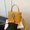 Bolso de mano de alta gama transfronterizo, modelo nuevo 2026, gran capacidad, casual, moderno, versátil, adecuado para ir al trabajo, bolso cuadrado pequeño de hombro y cruzado