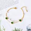 Pulsera de circón verde cuadrado de moda versátil pulsera de doble capa de perlas de hierba de libro rojo pequeño color titanio preservación del color regalo para niña