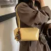 Bolsa de Axila Feminina 2026 Nova Tendência Outono High-End Vintage para o Dia a Dia Bolsa de Ombro Fashion Versátil Bolsa de Mão