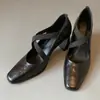 Sapatos Mary Jane Retrô, Novo Estilo, Boca Rasa, Salto Grosso, Salto Alto Elegante para Mulheres, Sapatos de Uma Tira com Tira Cruzada, Novo Modelo de Verão 2026 para Mulheres