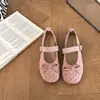 Sapatos Mary Jane de bolinhas estilo doce para mulheres, novo modelo outono 2026, com aumento interno de altura, laço, sapatos versáteis de corte baixo