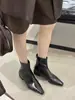 Botas curtas de salto grosso com bico quadrado e zíper traseiro para mulheres, design simples estilo coreano, adequadas para outono e inverno, modernas e versáteis para o dia a dia, botas curtas de corte ajustado