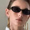 Gafas de Sol con Montura en Forma de Lágrima Más Vendidas Transfronterizas Que Modifican la Forma del Rostro, Brindan Protección Solar y Protección UV, y Son Perfectas para Fotos de Viajes de Vacaciones para Mujeres