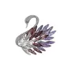 Novos Produtos Transfronteiriços Europeus e Americanos, Luxo Acessível, Broche de Cisne Gradiente de Alta Qualidade, Broche Elegante de Cristal com Imitação de Indústria Pesada, Alfinete Anti-Exposição
