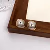 Pendientes Populares de Metal Estilo Amazon, Pendientes de Diseño de Alta Gama Europeos y Americanos de Nicho, Pendientes para Mujer de Temperamento Único al por Mayor