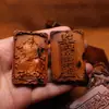 Colgante Adorno de Madera de Azufaifo Rayada Doble Cara Exquisito Tallado Wushi Pai (Nada de qué preocuparse) Paz (Llévalo contigo) Adornos Tallados en Placa de Madera Adornos Taoístas tipo Jade