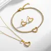 Pulseira Popular de Titânio Aço Amor Cruzada Inlaid com Joias de Zircônia para Mulheres, Conjunto de Joias Versátil de Alto Padrão em Forma de Coração Gypsophila