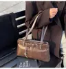 Bolso de Mano de Moda Otoño e Invierno Estilo Occidental Moderno Bolso de Hombro Debajo del Brazo Diseño de Nicho Vintage Bolso de Mano para Viajes Cotidianos Bolso para Mujer