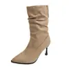Botines cortos versátiles de corte ajustado para mujer, botas de moda de tacón alto con punta fina, botas apiladas de estilo francés de media caña para otoño con tacones finos