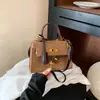 Bolsa de mão de design minimalista de nicho transfronteiriça, bolsa quadrada pequena da moda feminina, bolsa tira-colo para o dia a dia Kelly
