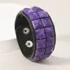 Pulsera de Cuero PU con Remaches Cuadrados de Doble Fila Punk Remachada Pulsera Personalizada para Hombre Pulsera Genial Estilo Callejero Venta al por Mayor Transfronteriza