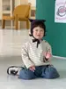 Camiseta Rayada para Niños Otoño 2026 Nuevo Estilo Ropa de Otoño para Bebé Estilo Coreano Ropa para Niños Conjunto de Jeans para Niños de Otoño