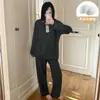 Pijama Colorido de Algodão para Mulheres, Novo Estilo Primavera e Outono com Bojos Fixos, Mangas Longas, Conjunto de Loungewear Feminino Doce e Casual de Corte Solto