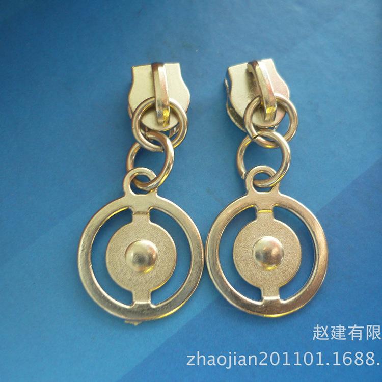 2709110634_1747809511