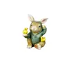 Estatua de conejo de Pascua, esculturas de conejos, figuritas coleccionables de primavera, adorno de conejo hermano con una sudadera con capucha y un pollito en sus manos, decoración de mesa de primavera verano de Pascua, regalo de Pascua, decoración para fiesta