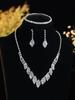 Europeo y Americano Temperamento Transfronterizo Temperamento de Alta Gama Lujo Ligero Pedrería Refinada Novia Combinable Aretes Pulsera Collar Juego de Tres Piezas
