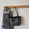 Bolso de Hombro Nuevo Estilo Étnico 2025, Gran Capacidad, Moderno, Lujo Ligero, Versátil, Gama Alta, Bolso de Hombro Único para Viajes Diarios para Mujer