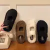 Sapatos de inverno de algodão felpudo série colorida, bico fechado 2026, fáceis de calçar, Birkenstock, vestuário para atividades ao ar livre, novos sapatos de inverno com meia pele para mulheres