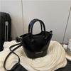 2025 Nueva Moda Color Puro Puntada de Indentación Casual Simple Gran Capacidad Bolso de Hombro Cruzado Bolso de Mano Bolso Cubo