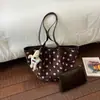 Bolsa Casual Fashion de Bolinhas Mãe e Filho Feminina 2026 Nova de Grande Capacidade para Ombro Bolsa Tote para o Dia a Dia com Pingente