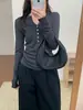 Camiseta de Manga Larga con Cuello Henley Estilo Old Money La Chapelle para Mujer, Camisa de Punto Base Casual Simple Ajustada para Primavera y Otoño