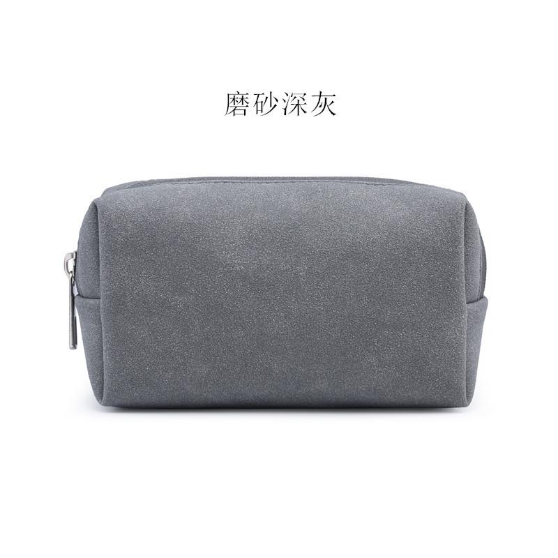 灰色磨砂电源包_副本.jpg